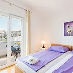 Marko Apartament Podstrana