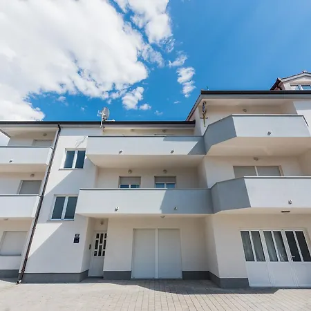 Marko Apartman *